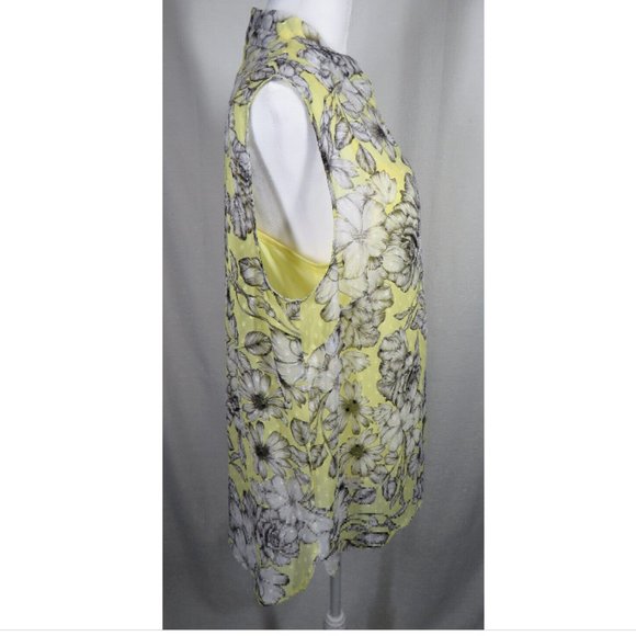 Liz Claiborne Petite Large Pale Yellow Gray Floral Clip Dot Sleeveless Blouse - Picture 7 of 9